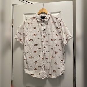 🎣 F21 Short Sleeved Button Up with Various Fish!